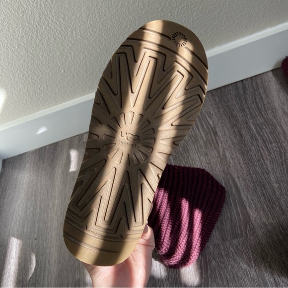 UGG Women's Classic Cardy Maroon Winter Button Tall Boots - Picture 5 of 9